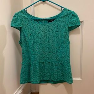 Ann Taylor lined lace blouse with peplum size 4